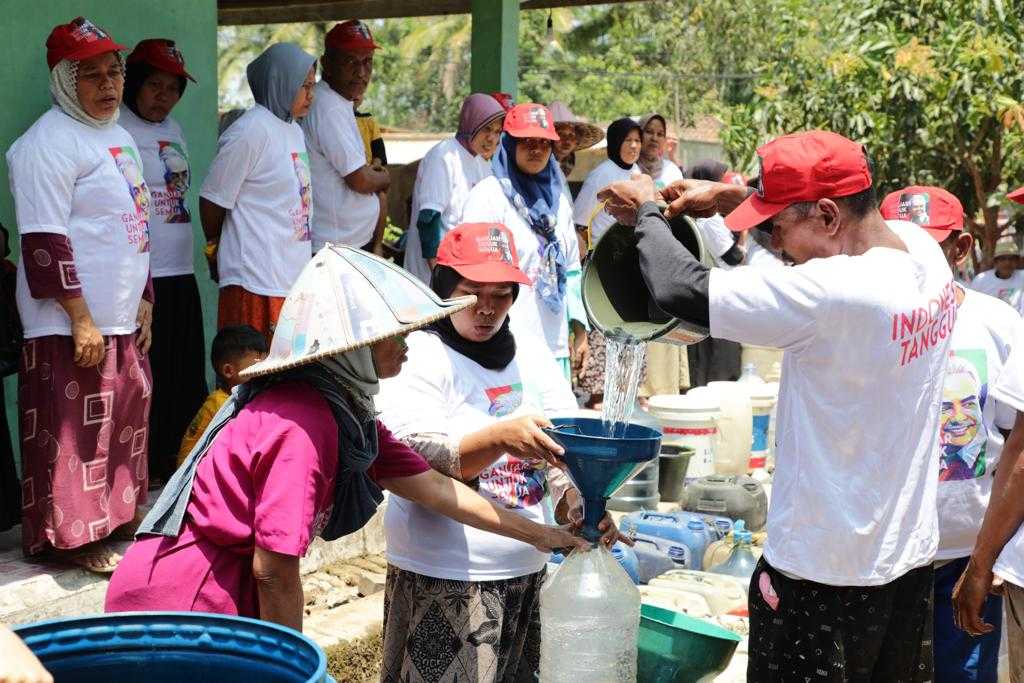 Gardu Ganjar Ajak Seluruh Masyarakat Ulurkan Tangan Bantu Korban Kekeringan di Pandeglang 2