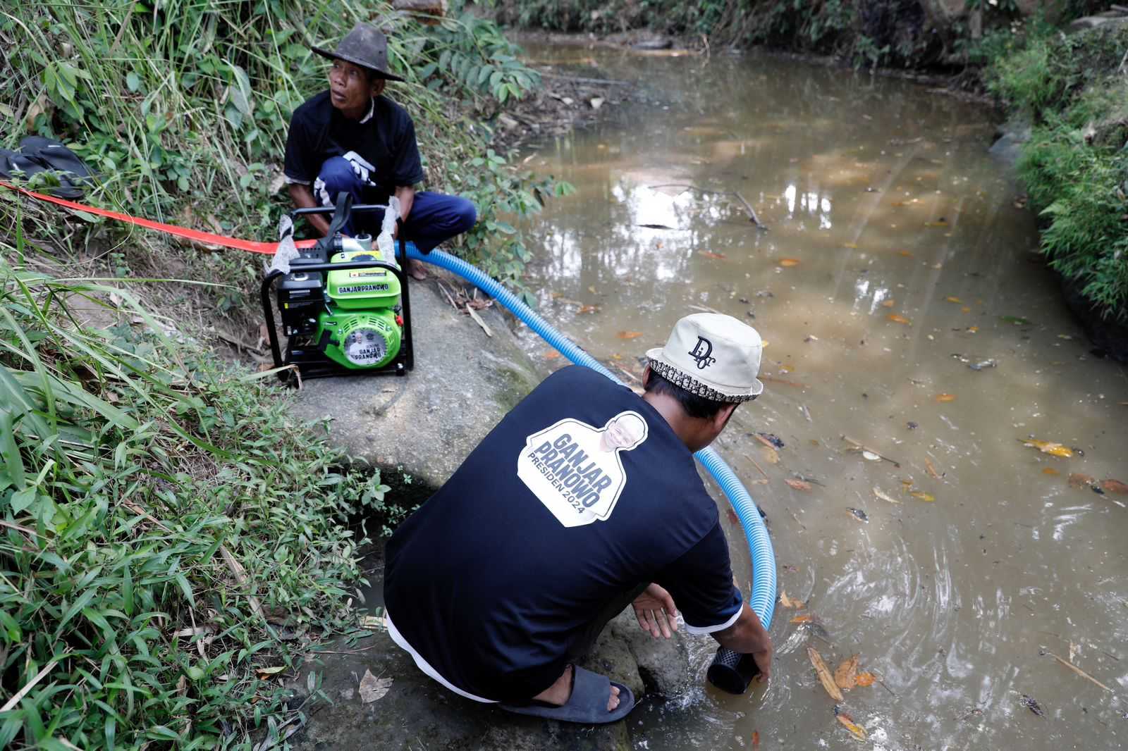 Gardu Ganjar Beri Bantuan Mesin Pompa Air kepada Petani di Kabupaten Lebak 2