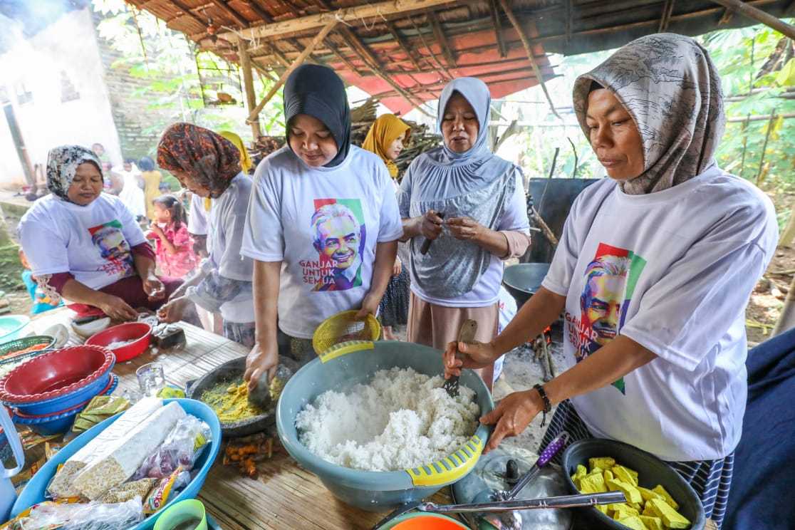 Gardu Ganjar Meriahkan Tradisi Ngabubur Suro Bersama Warga di Pandeglang Banten 3