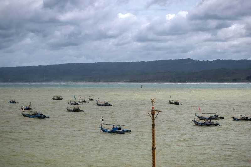 Gawat Berita Buruk Nelayan Jangan Melaut, 24 Perairan Diprediksi Alami Gelombang Tinggi-Sangat Tinggi