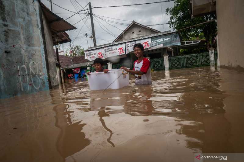 Gawat, BMKG Peringatkan Warga agar Waspada Banjir Hingga Tanah Longsor di Empat Provinsi