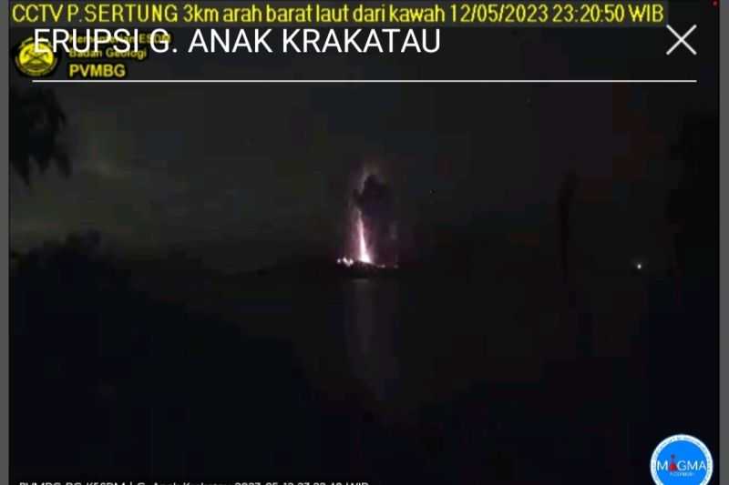 Gawat, Gunung Anak Krakatau Kembali Erupsi Pada Malam Hari