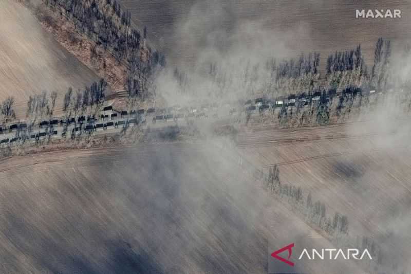 Gawat Perang di Ukraina Makin Membara Ini, Konvoi Pasukan dan Tank Rusia Bergerak ke Kiev