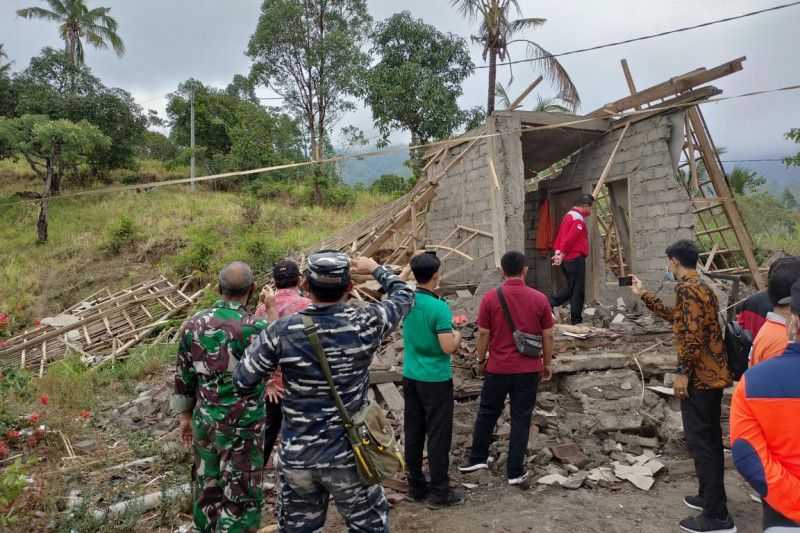 Gawat Semoga Cepat Diatasi, Prajurit TNI AD Dikerahkan Bantu Evakuasi Korban Gempa di Bali