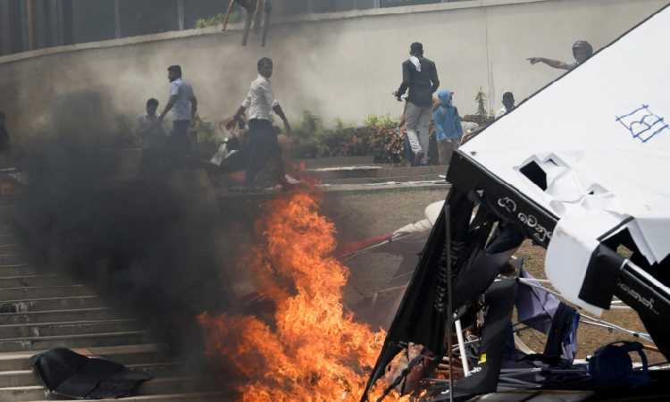 Gawat! Sri Lanka Makin Rusuh Akibat Krisis, Aparat Bisa Sembarang Tangkap Warga dan Diperintahkan Tembak di Tempat