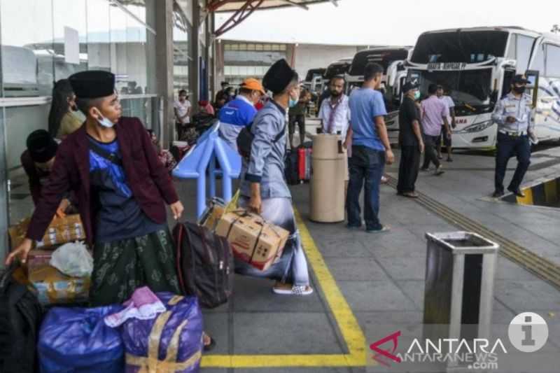 Gawat Untung Ketahuan, Puluhan Bus Antarkota di Terminal Pulo Gebang Tidak Layak Jalan