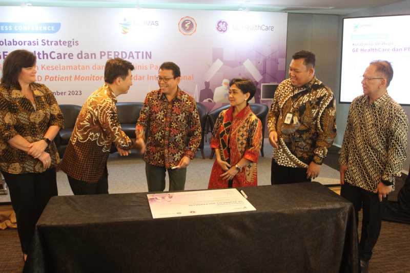 GE HealthCare Indonesia Berkolaborasi dengan PERDATIN Tingkatkan Keselamatan dan Hasil Klinis Pasien dengan Patient Monitor Dalam Negeri Berstandar Internasional 2