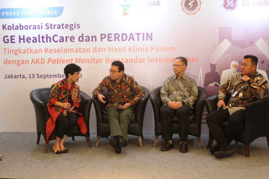 GE HealthCare Indonesia Berkolaborasi dengan PERDATIN Tingkatkan Keselamatan dan Hasil Klinis Pasien dengan Patient Monitor Dalam Negeri Berstandar Internasional 3