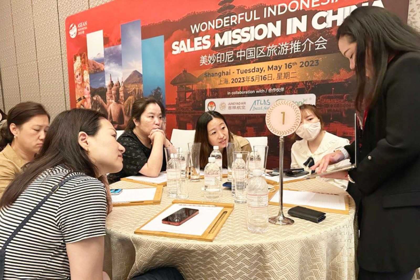 Gelar Misi Penjualan, Kemenparekraf Jaring Wisman di Shanghai dan Hangzhou