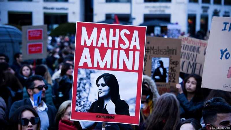 Gelombang Protes di Iran Atas Kematian Mahsa Amini Berlanjut, Korban Tewas Bertambah