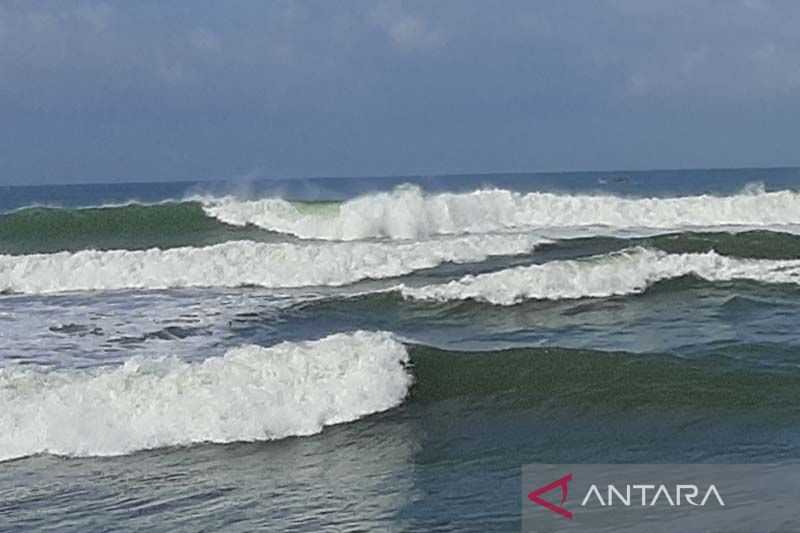 Gelombang Tinggi Berpotensi Terjadi di Laut Selatan Jabar-Yogya