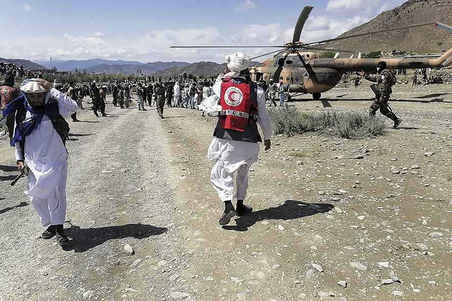 Gempa di Afghanistan Tewaskan Sedikitnya 920 Orang