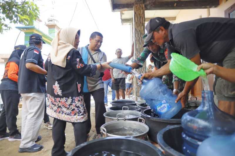 Gerak Cepat Bantu Warga, 600 Tangki Air Didistribusikan ke Desa Terdampak Kekeringan Trenggalek