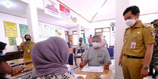 Gerak Cepat Gibran Cegah Klaster Sekolah, Pemkot Solo Gelar Swab Acak Saat PTM