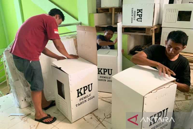 Gerak Cepat, KPU Temanggung Mulai Rakit Kotak Suara