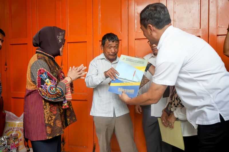 Gerak Cepat, Mensos Respons Warga Arcamanik Viral Jual Sepeda Demi Sekolah Anak