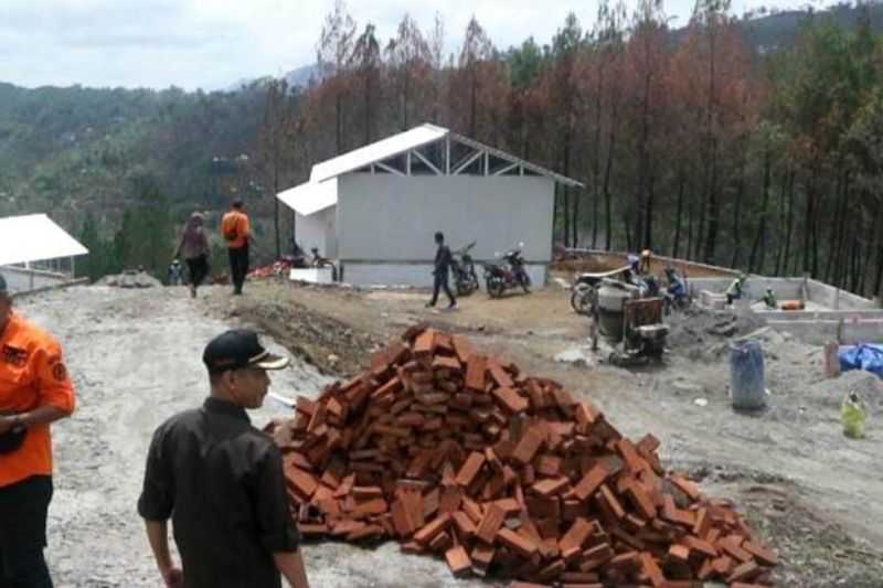 Gerak Cepat, Pembangunan Huntara Pengungsi Tanah Retak di Ponorogo Capai 63 Persen