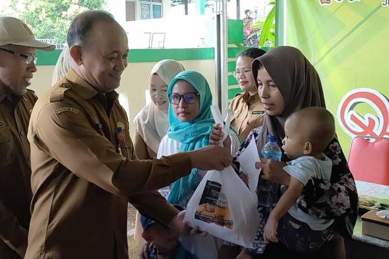 Gerak Cepat, Pemkot Serang Bagikan Makanan Tambahan Anak untuk Tangani Stunting