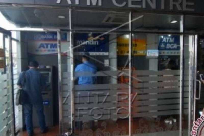 Gerak Cepat, Polisi Tangkap Tiga Penipu Bermodus Ganjal ATM di Jakarta Utara