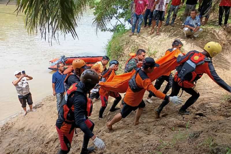 Gerak Cepat, Tim SAR Gabungan Evakuasi Dua Jenazah Hanyut di Sungai Barumun