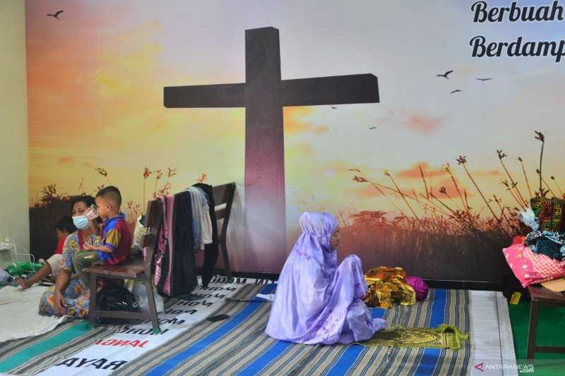 Gereja dan Kelenteng Jadi Tempat Mengungsi Korban Banjir di Kudus