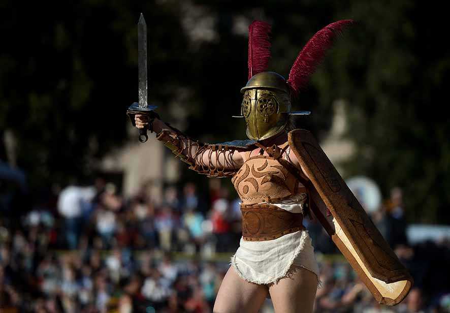 Gladiator Perempuan Pernah Ada pada Zaman Romawi
