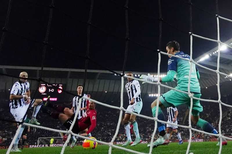 Gol Akrobatik Ibrahimovic Selamatkan Milan dari Kekalahan Atas Udinese