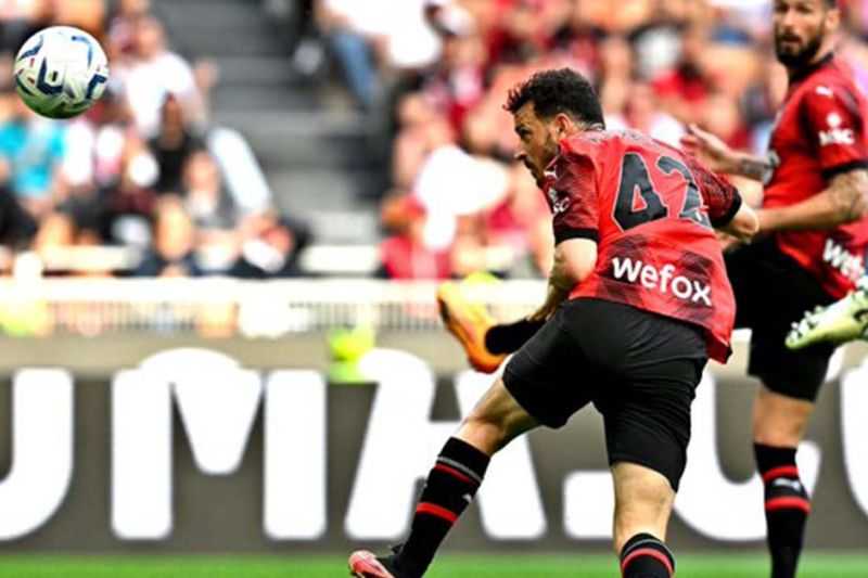 Gol Bunuh Diri Malick Thiaw Gagalkan AC Milan Petik Kemenangan Atas Genoa