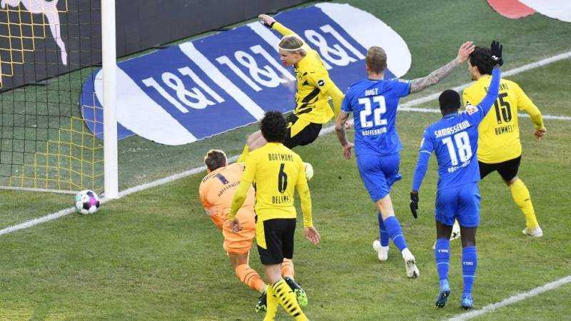 Gol Haaland Selamatkan Dortmund dari Kekalahan Atas Hoffenheim