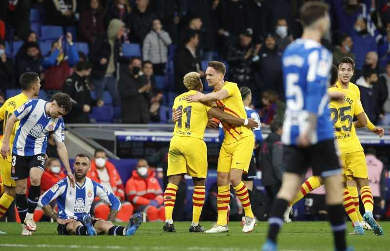 Gol Larut Luuk de Jong Hindarkan Barcelona dari Kekalahan Kontra Espanyol