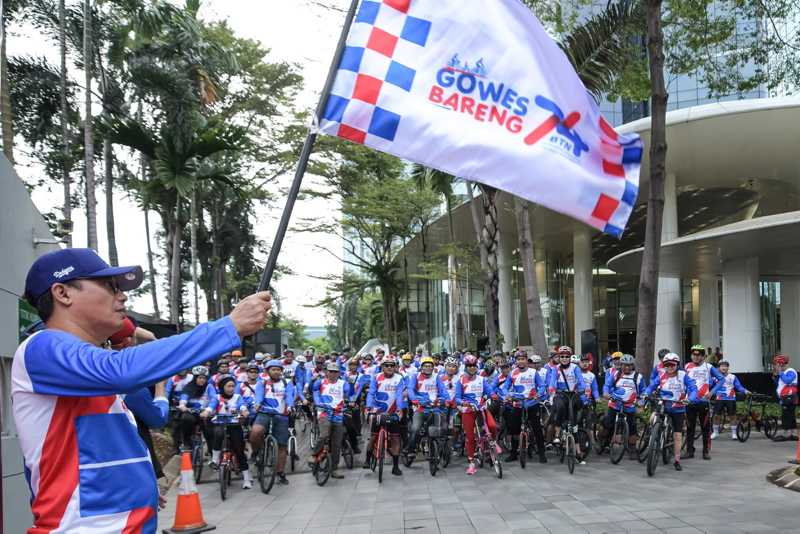 Gowes Bareng Dalam Rangka HUT Ke74 BTN