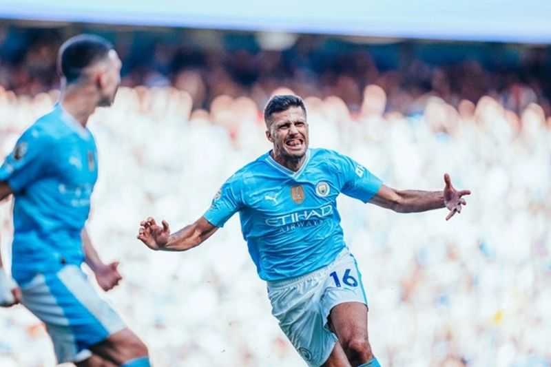 Guardiola: Rodri Akan Absen Lama untuk City