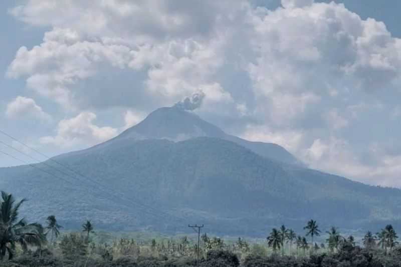 Gunung Lewotobi Erupsi, Letusan Setinggi 500-800 Meter