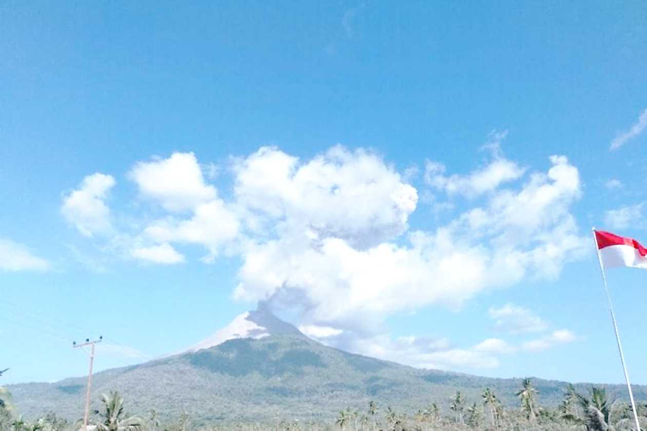 Gunung Lewotobi Laki-laki Kembali Erupsi