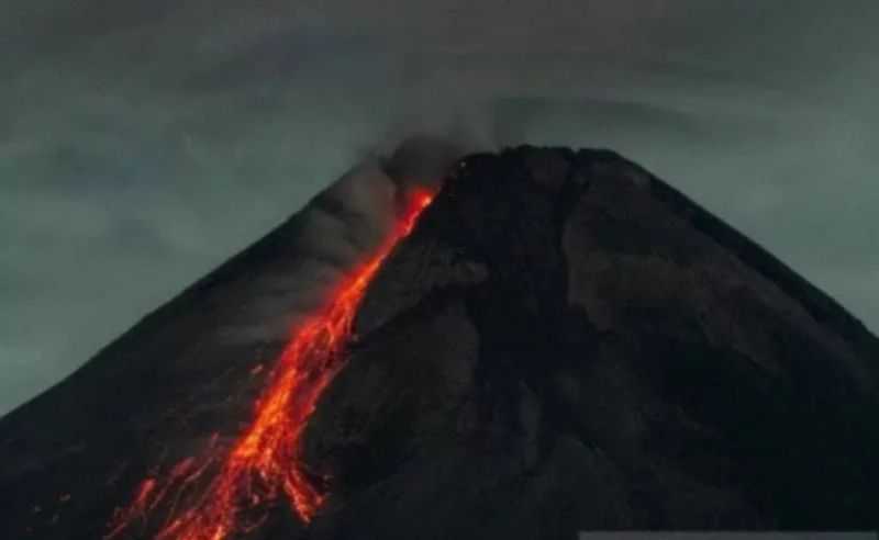 Gunung Merapi Lima Kali Luncurkan Guguran Lava