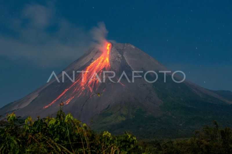 Gunung Merapi Luncurkan 148 Kali Guguran Lava dalam Sepekan