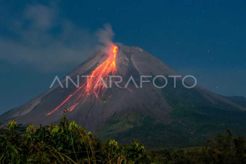 Gunung Merapi Luncurkan 148 Kali Guguran Lava dalam Sepekan Terakhir