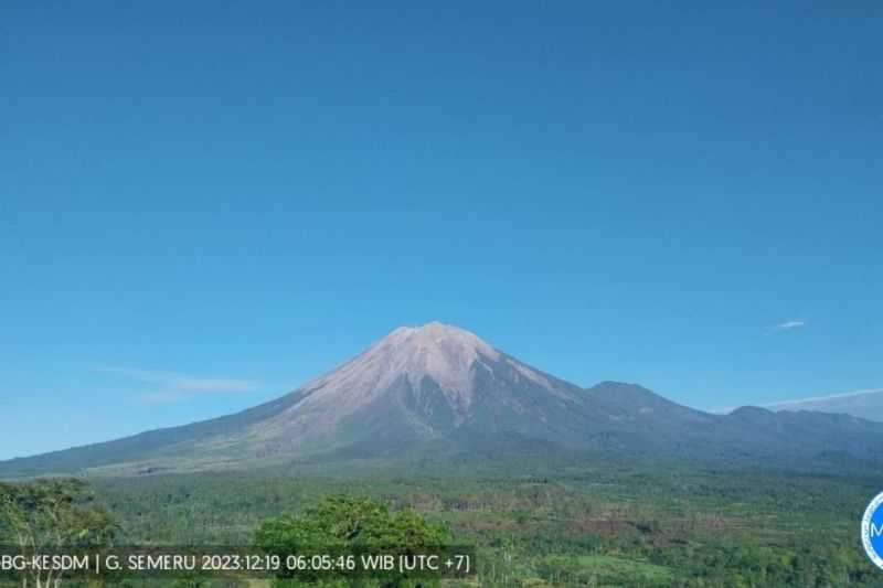 Gunung Semeru di Kabupaten Lumajang Kembali Alami Erupsi