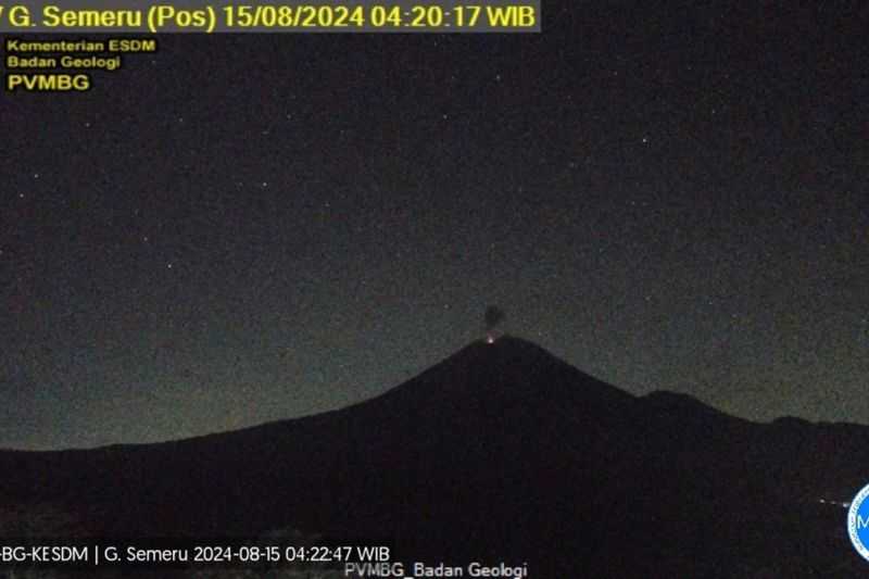 Gunung Semeru Erupsi Selama 153 Detik, Letusan Setinggi 500 Meter