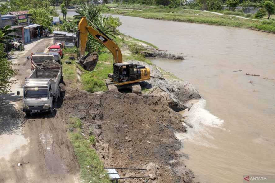 Guru Besar Undip Ungkap Pentingnya Pengangkatan Sedimentasi