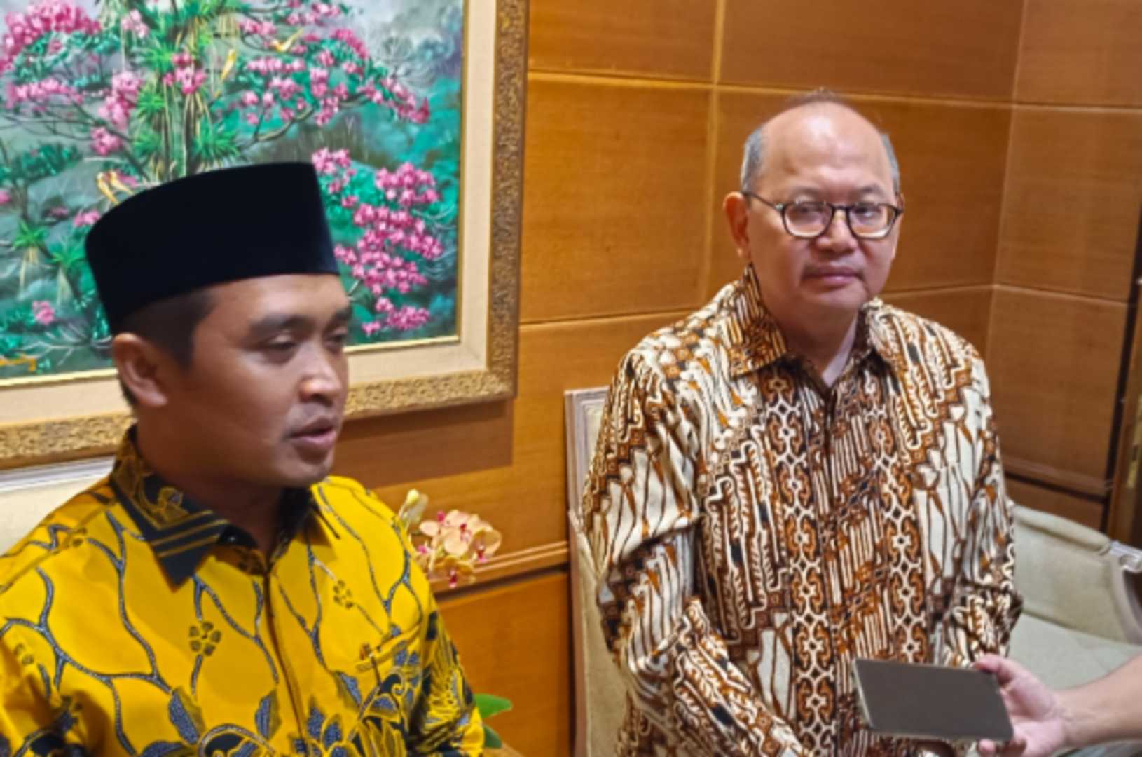 Gus Ipul jadi Menteri, Pj. Sekdaprov Jatim Serahkan Surat Tugas Plt. Wali Kota Pasuruan