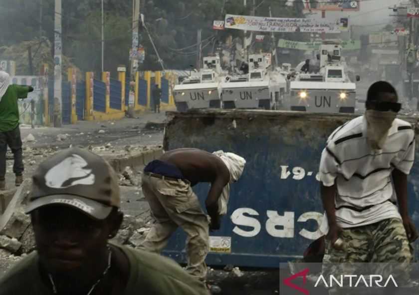 Haiti Berlakukan Status Darurat Pasca Geng Bersenjata Serbu Penjara