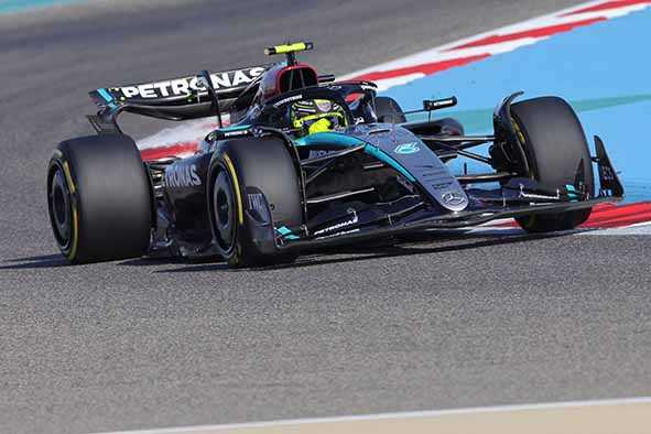 Hamilton Tercepat Latihan Jelang GP Bahrain