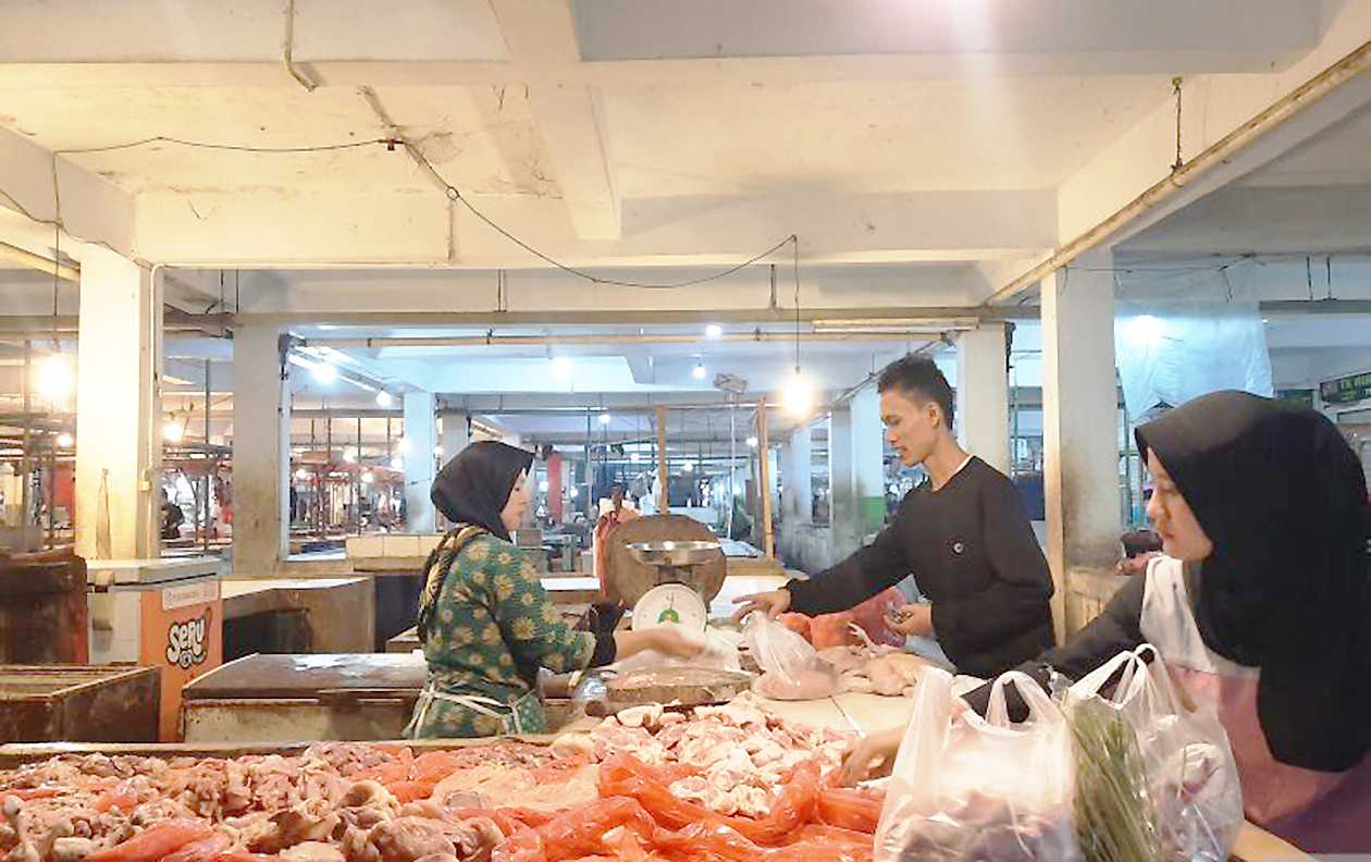 Harga Ayam Tangerang Capai Rp55.000