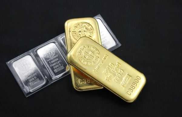 Harga Emas dan Platinum Ikut Terangkat Akibat Pelemahan Dolar