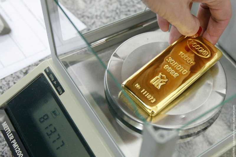 Harga Emas Turun Dipicu Penguatan Dollar AS