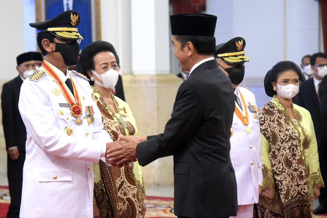 Harga Pangan dan Inflasi, 2 Pesan Presiden Jokowi saat Melantik Sultan HB X sebagai Gubernur DIY 2022-2027