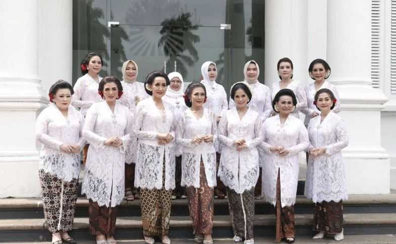 Hari Kebaya Nasional Ajang Tunjukan Keunikan Daerah Indonesia