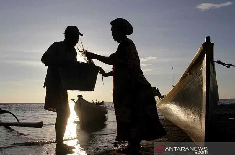 Hari Minggu Cuaca Buruk, Nelayan Diminta Waspada Gelombang Tinggi hingga 4 Meter di Sejumlah Perairan
