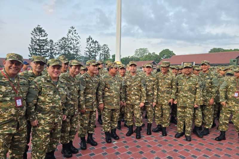 Hari Pertama di Akmil, Kabinet Merah Putih Olahraga Pagi Bersama